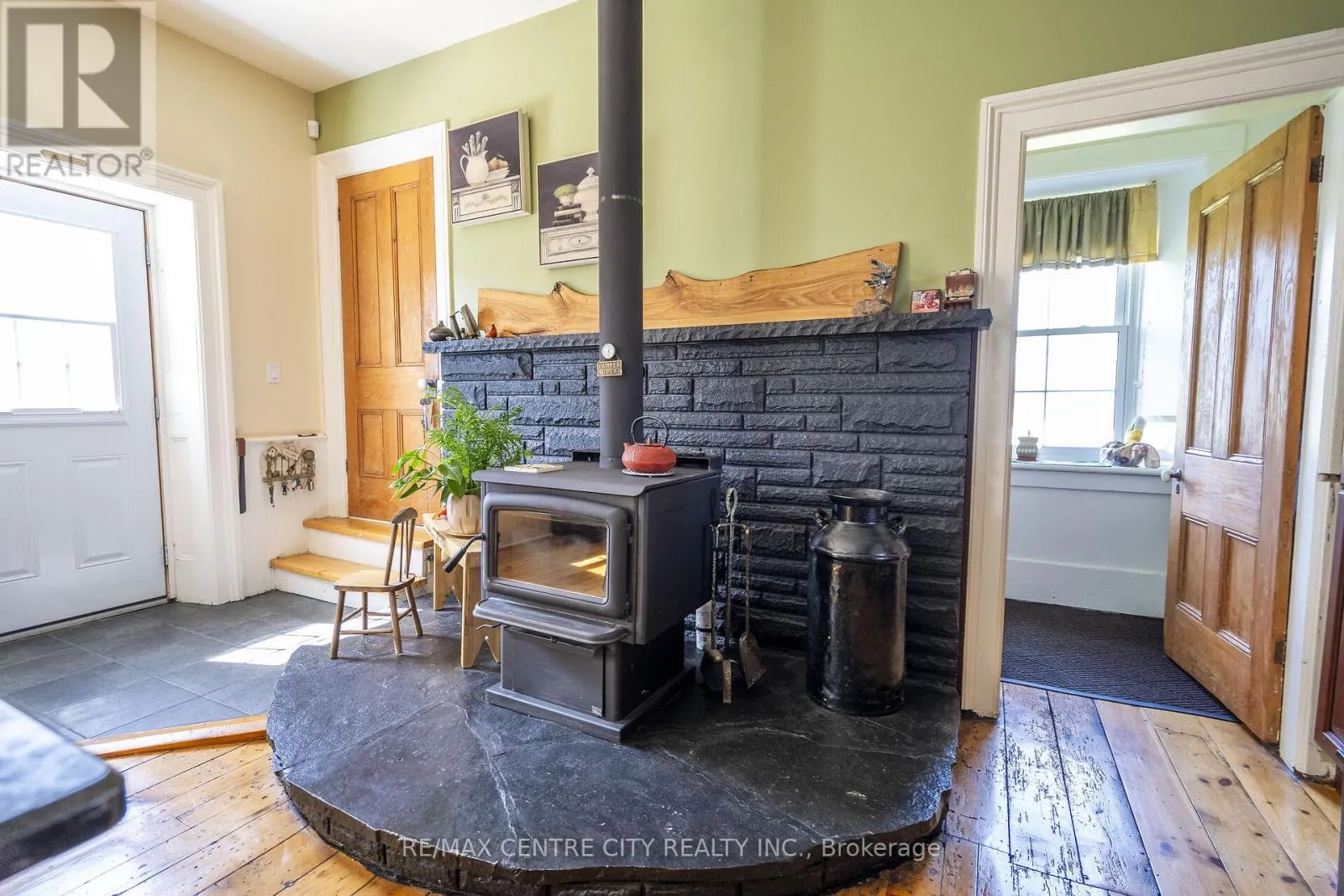 846635 TOWNSHIP ROAD 9