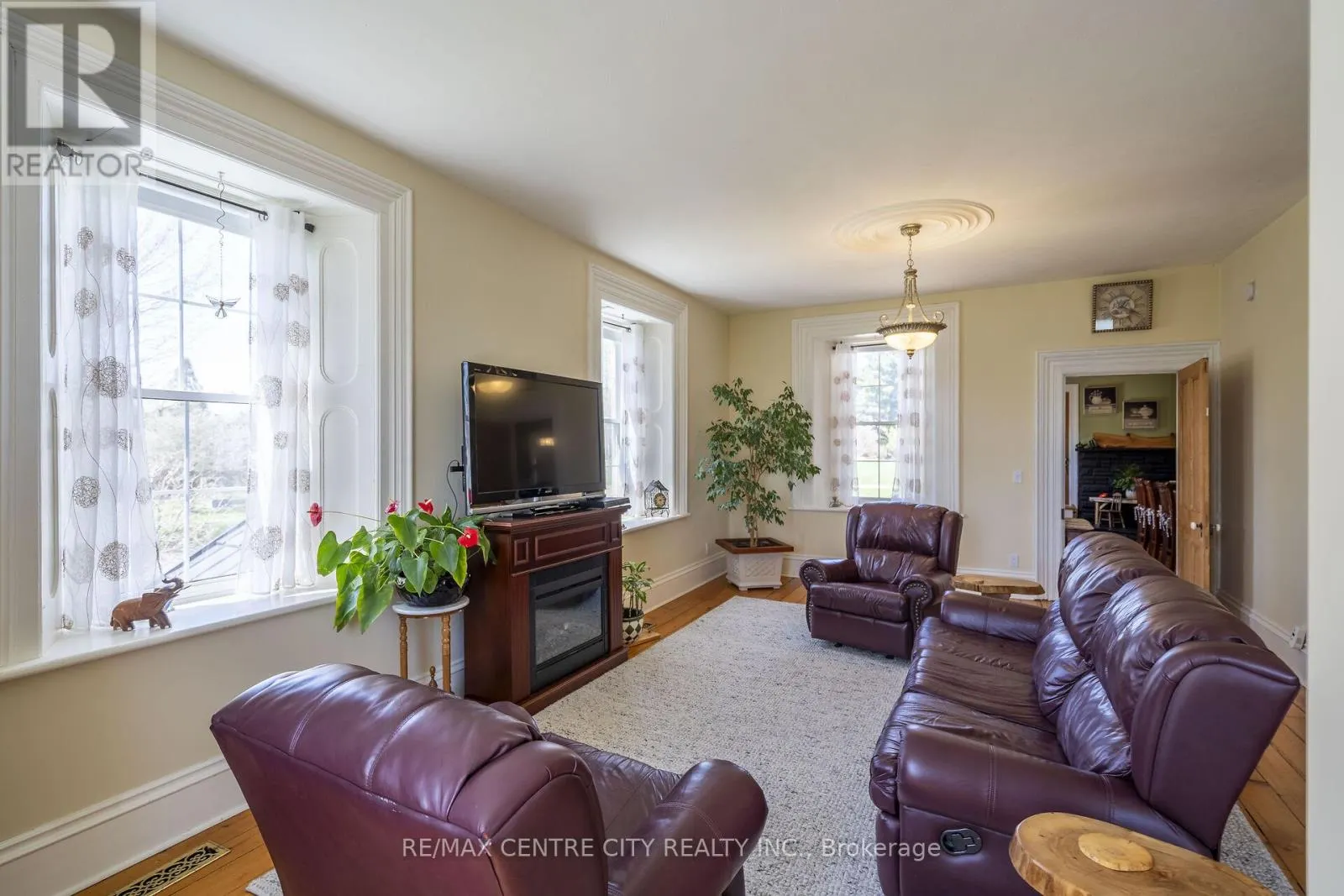 846635 TOWNSHIP ROAD 9