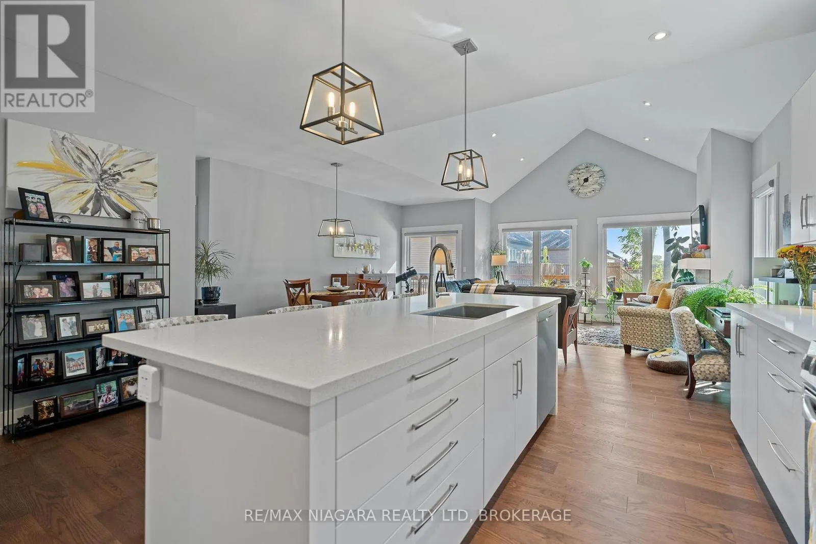 3573 DOMINION ROAD