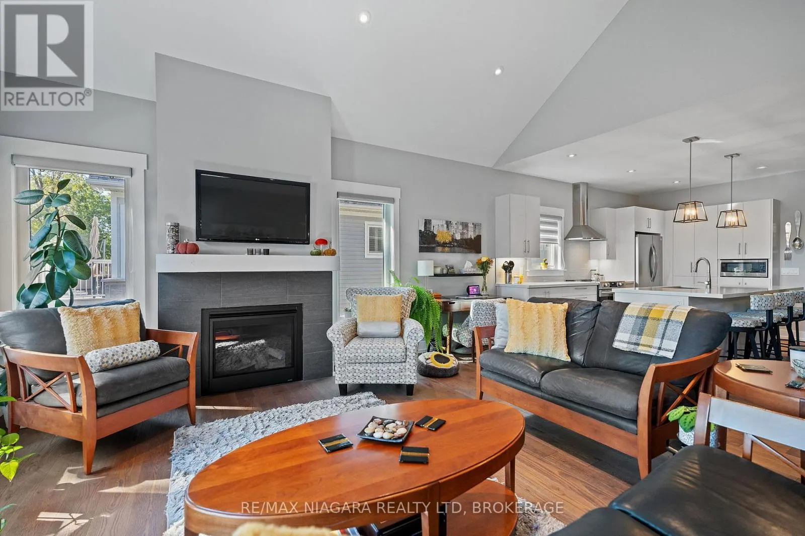 3573 DOMINION ROAD