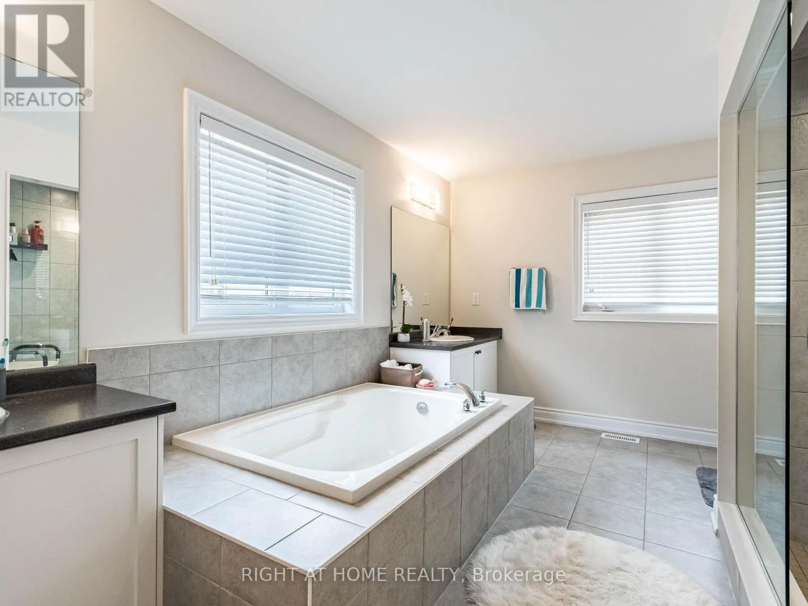 8779 CHICKORY TRAIL