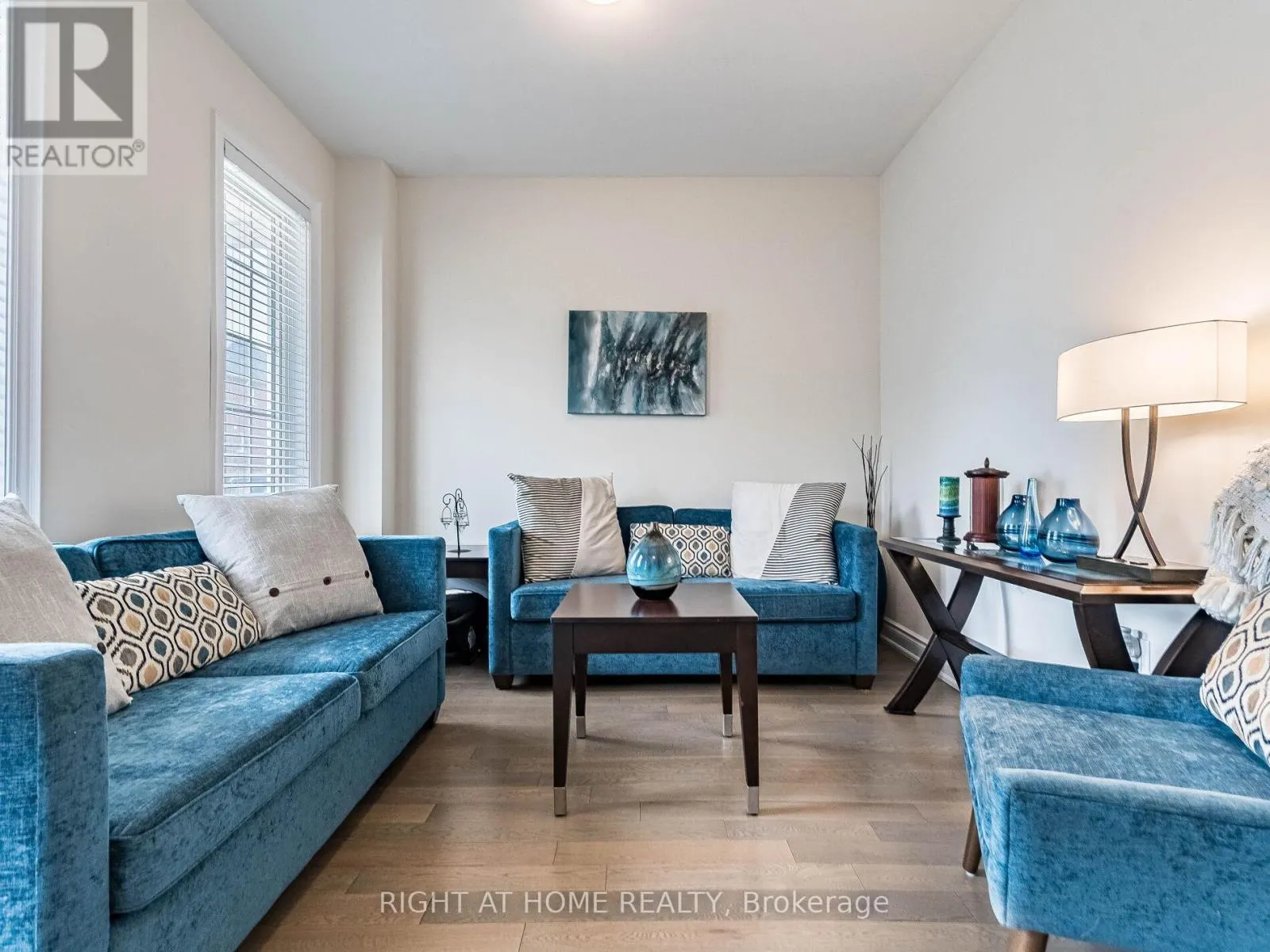 8779 CHICKORY TRAIL