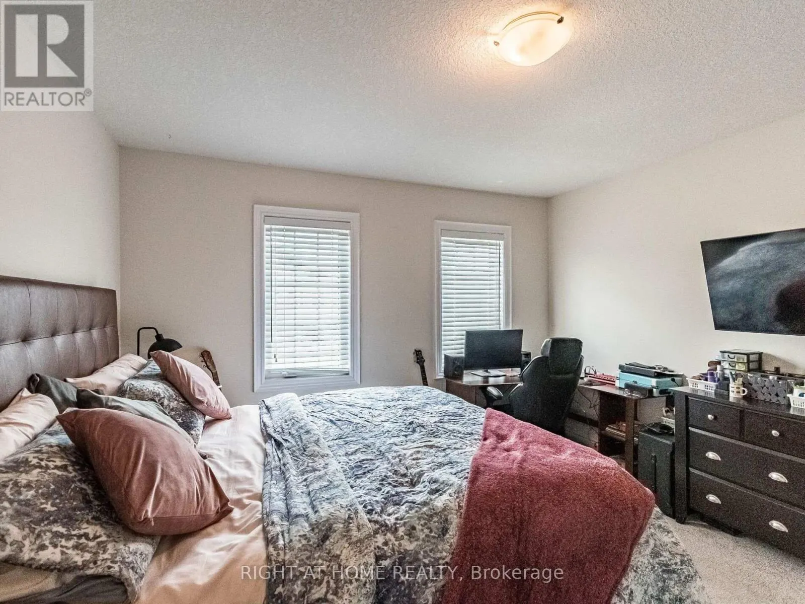 8779 CHICKORY TRAIL