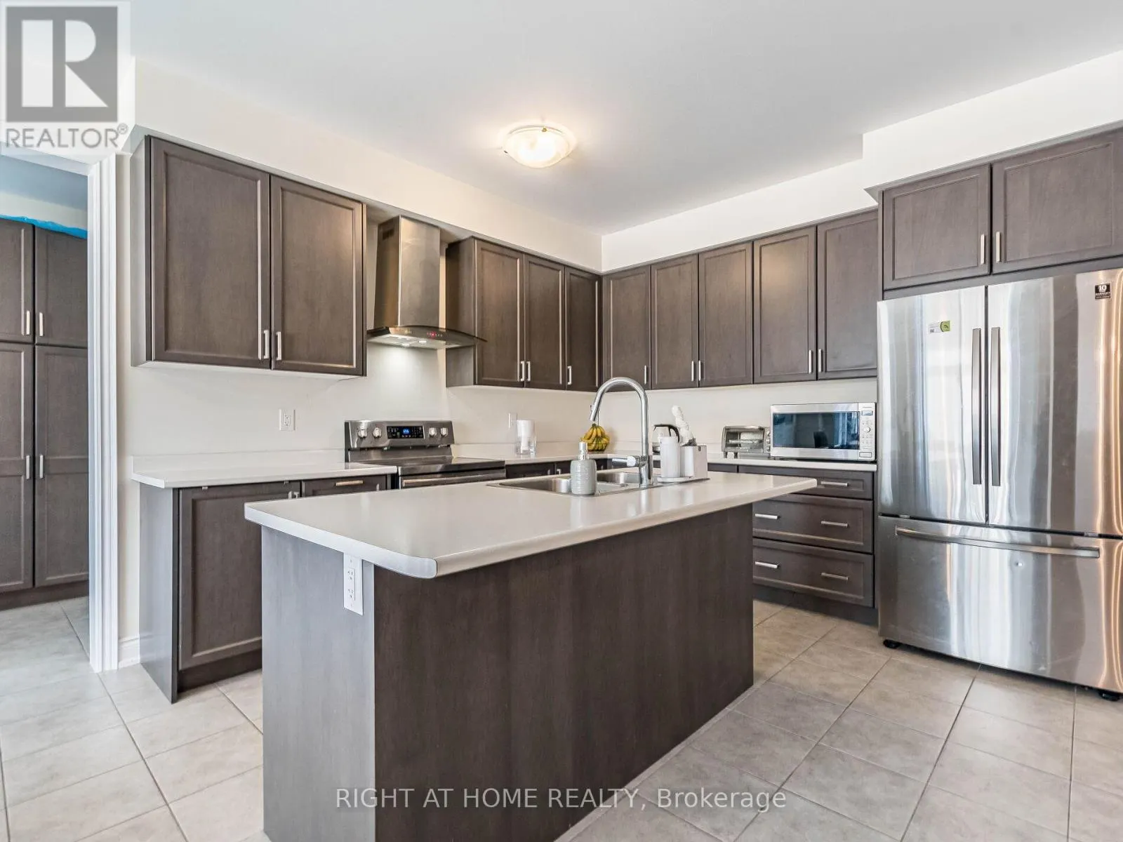 8779 CHICKORY TRAIL