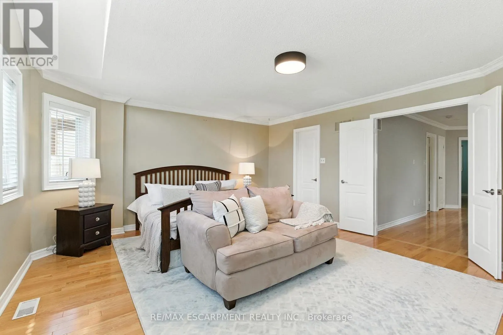 106 RYANS WAY