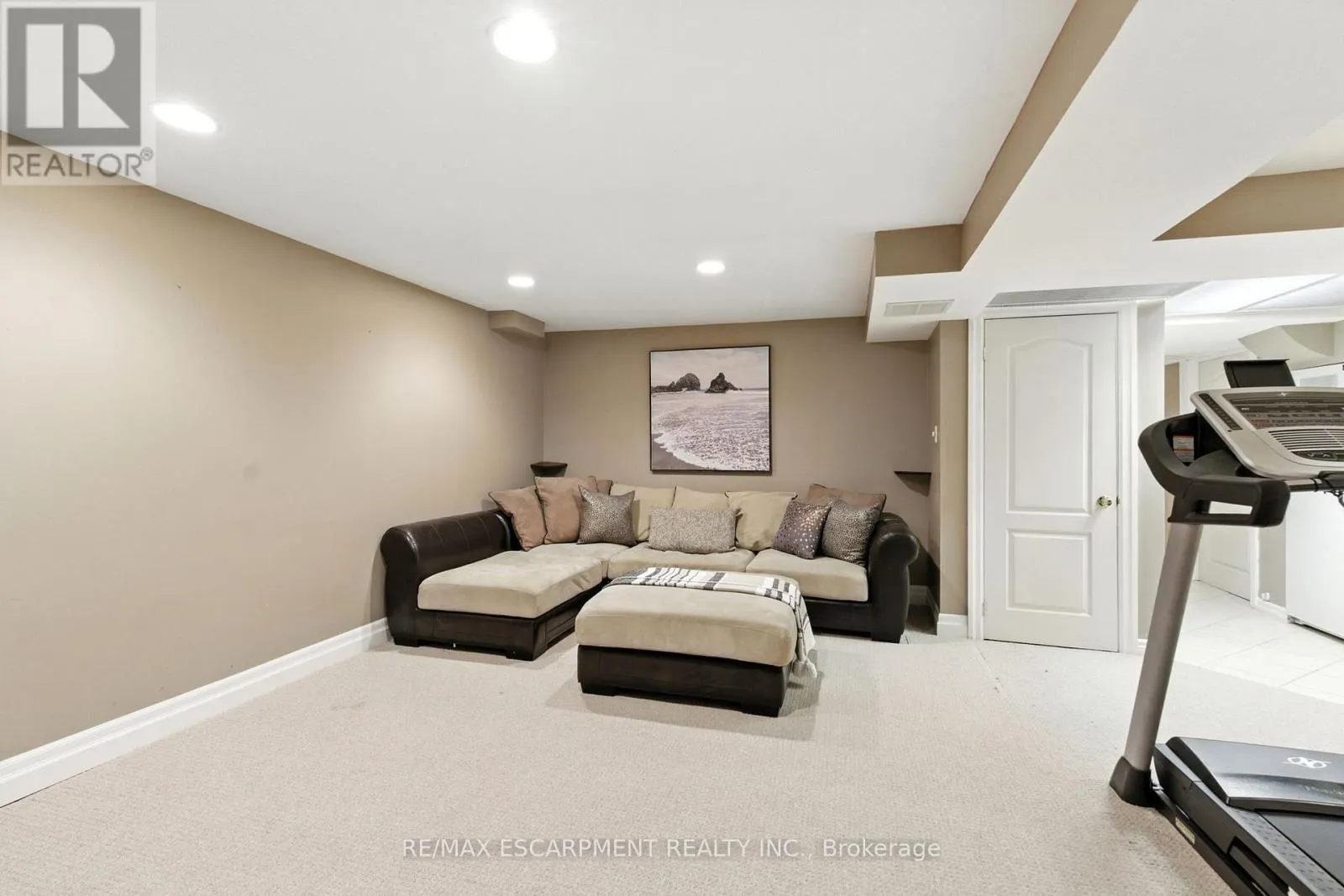 106 RYANS WAY