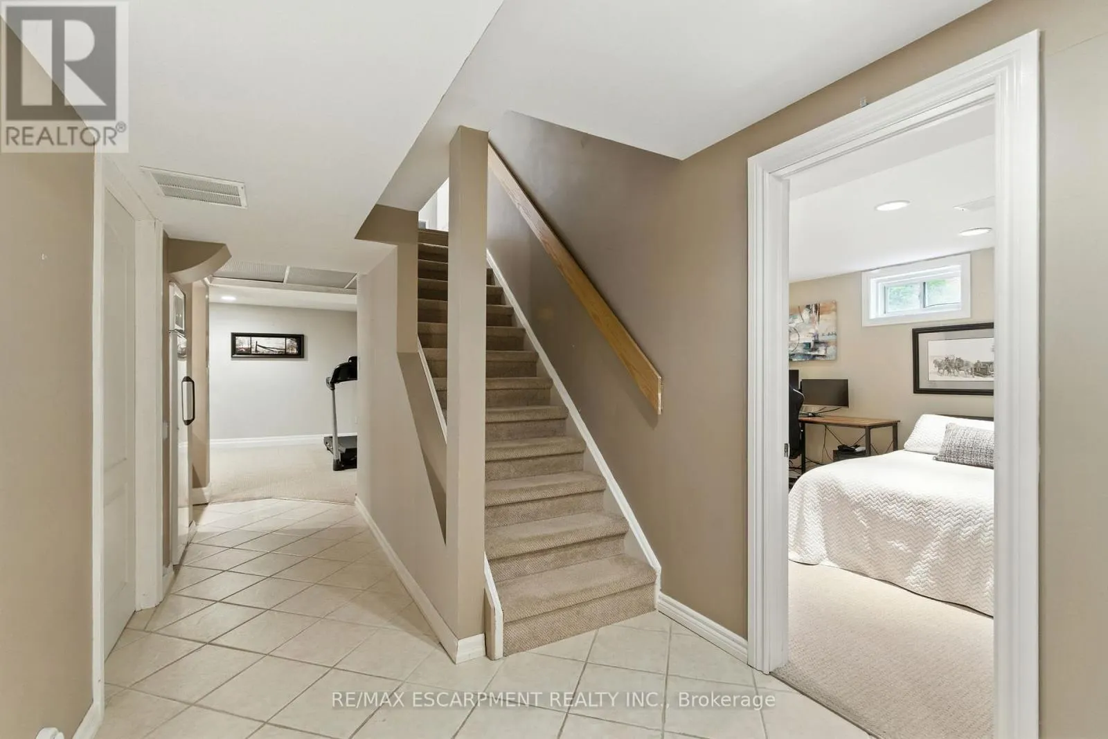 106 RYANS WAY