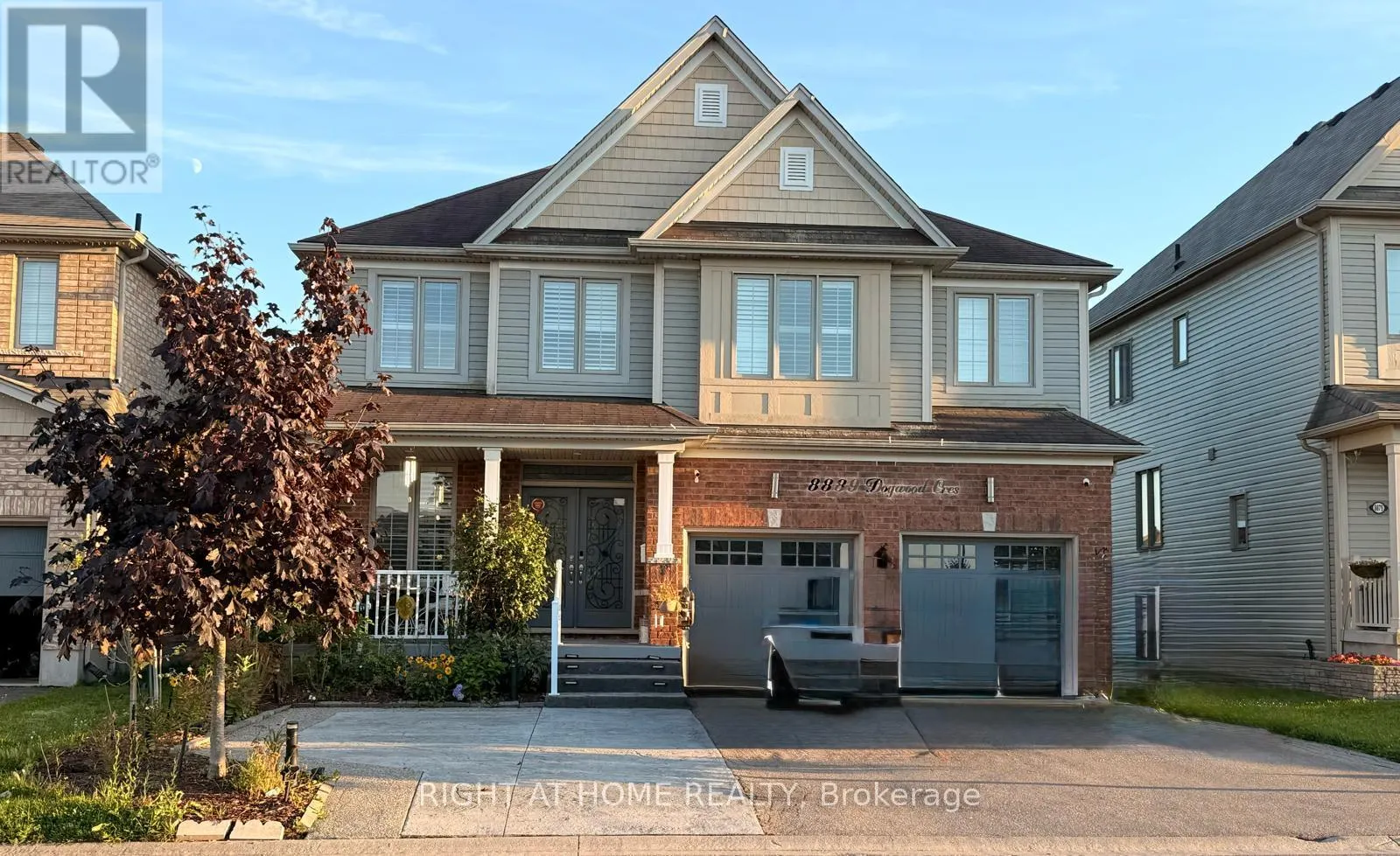 8889 DOGWOOD CRESCENT