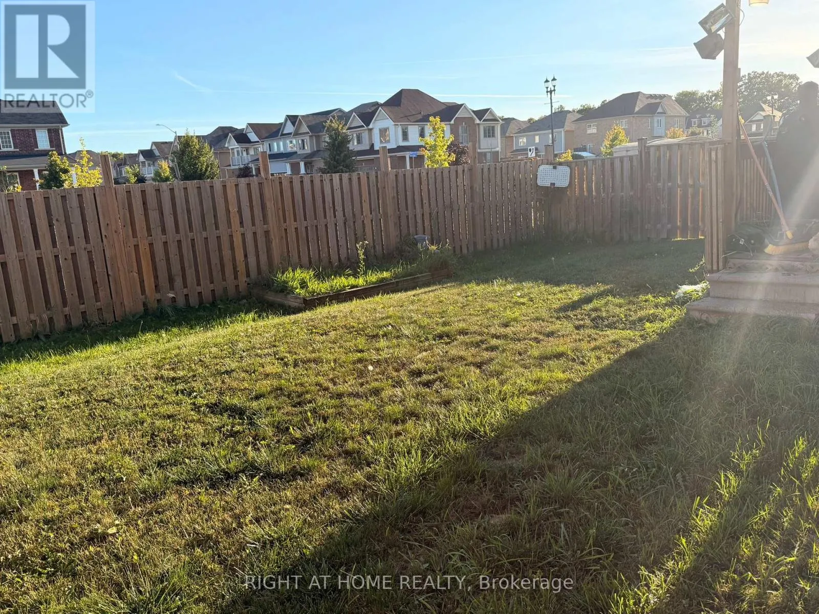8889 DOGWOOD CRESCENT