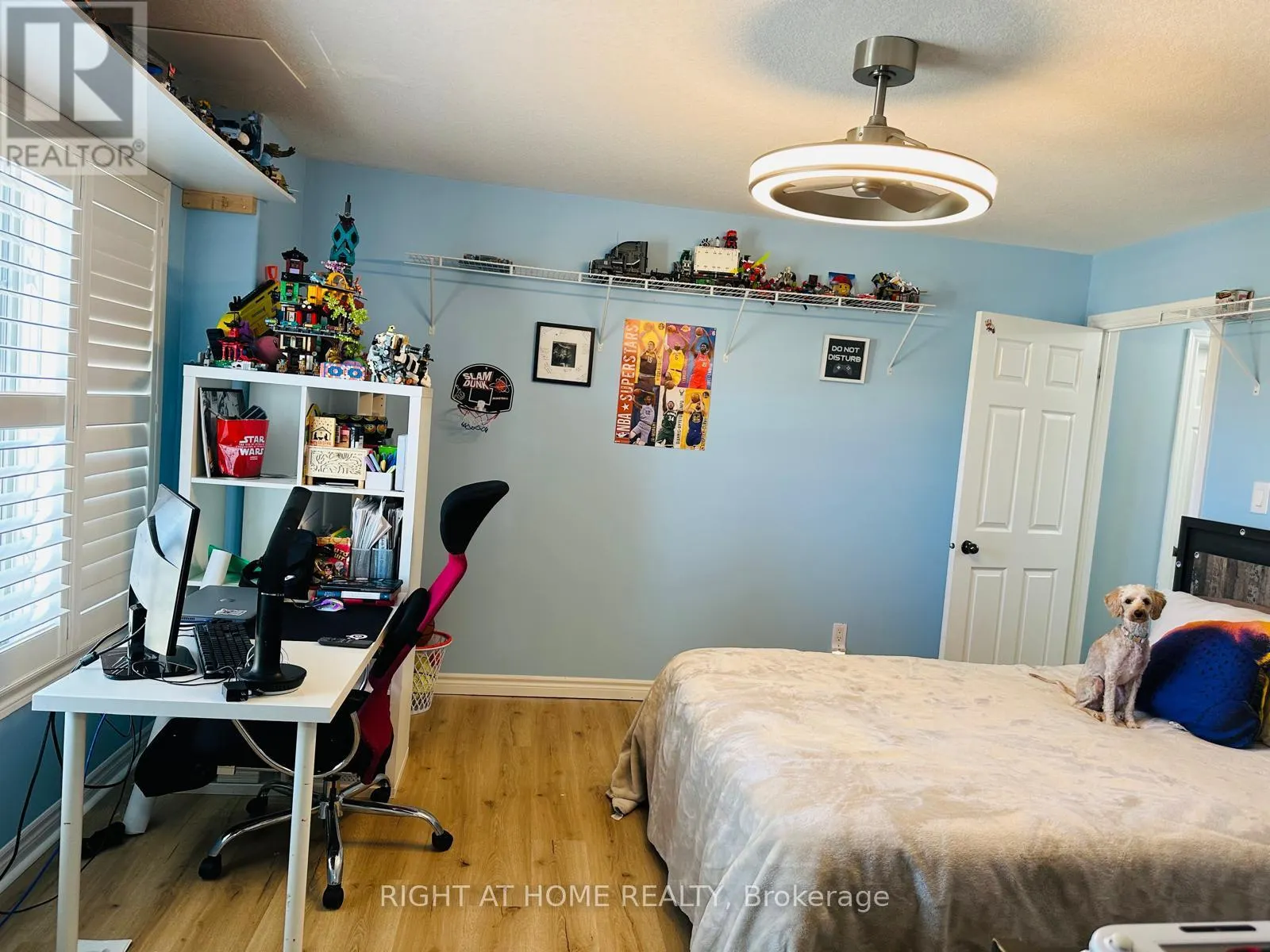8889 DOGWOOD CRESCENT