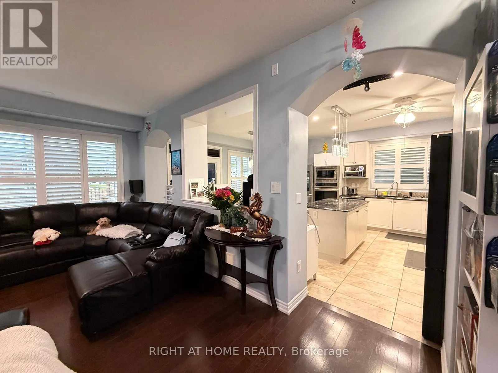 8889 DOGWOOD CRESCENT