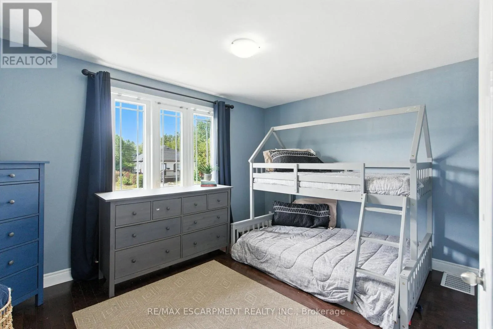 289 EAST 25TH STREET