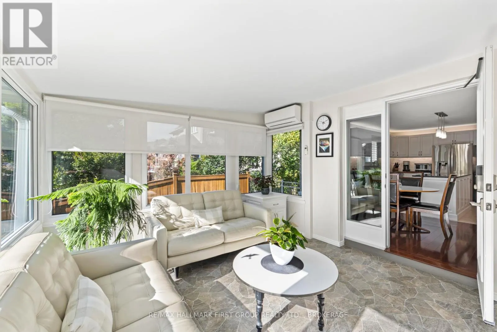 213 SMUGGLER'S COVE DRIVE