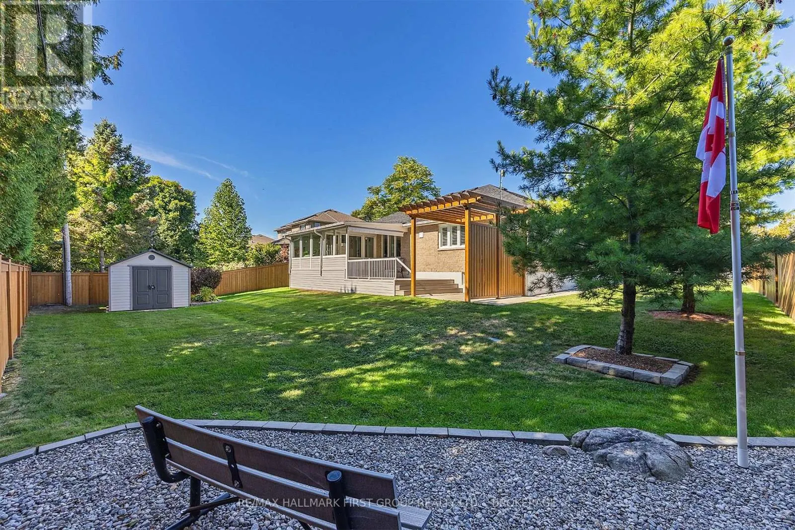 213 SMUGGLER'S COVE DRIVE