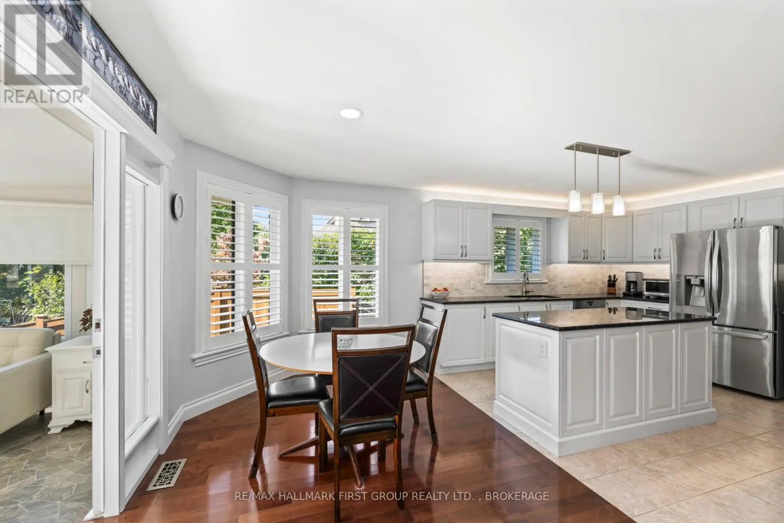 213 SMUGGLER'S COVE DRIVE