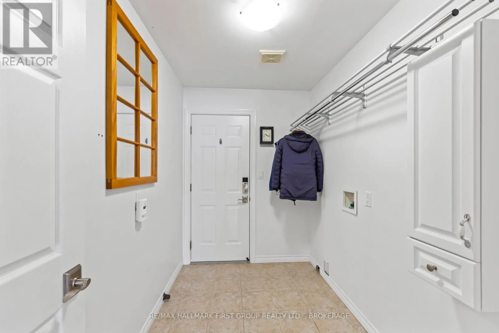 213 SMUGGLER'S COVE DRIVE