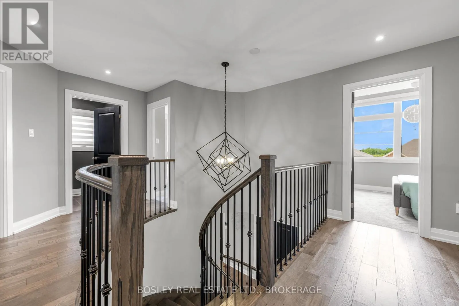 251 SHOREVIEW DRIVE