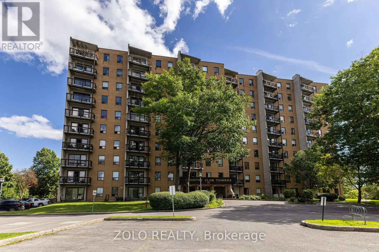 909 - 66 GREENVIEW DRIVE