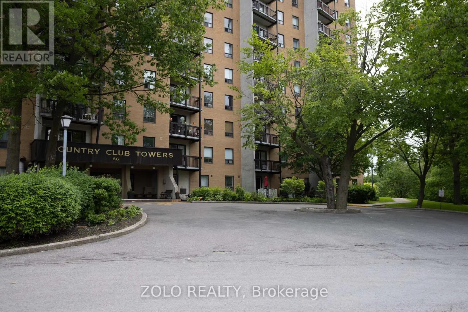 909 - 66 GREENVIEW DRIVE