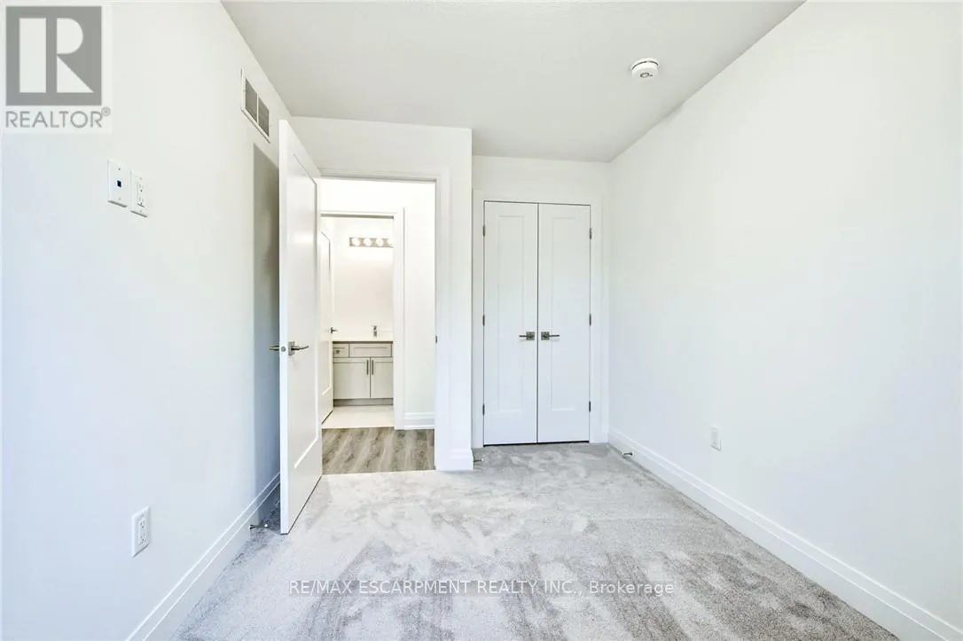 14 CLEAR VALLEY LANE