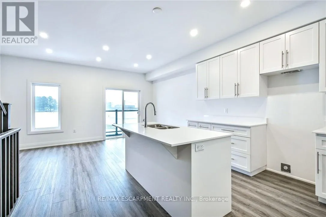 14 CLEAR VALLEY LANE