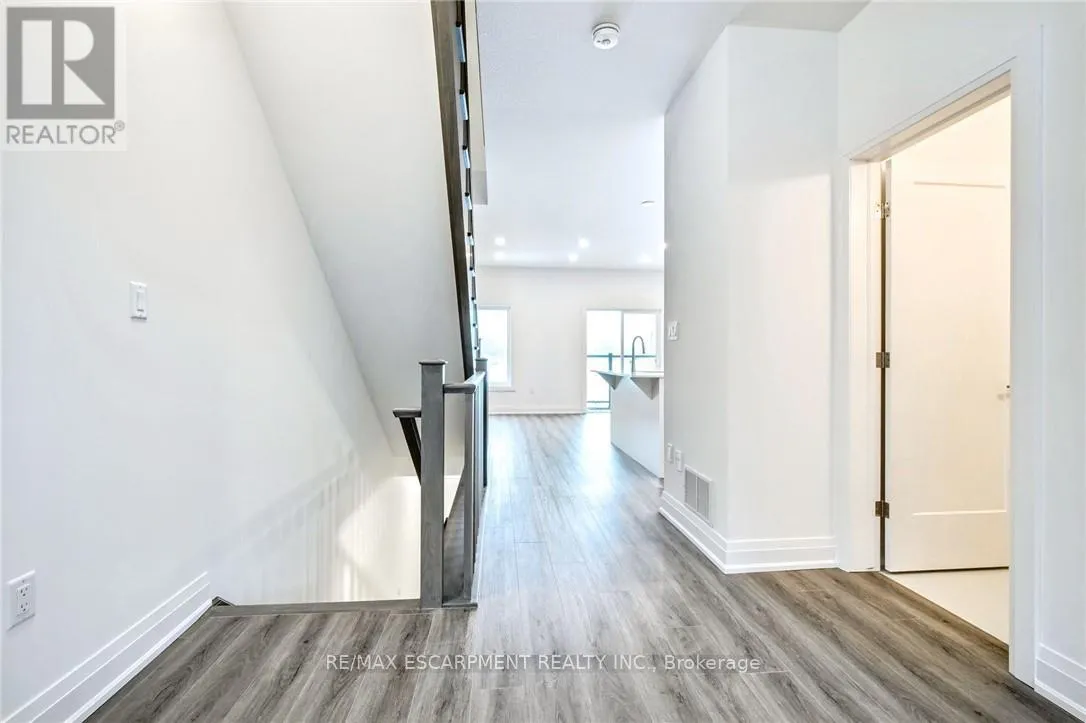 14 CLEAR VALLEY LANE