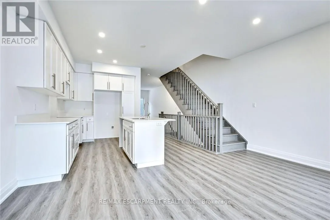 14 CLEAR VALLEY LANE