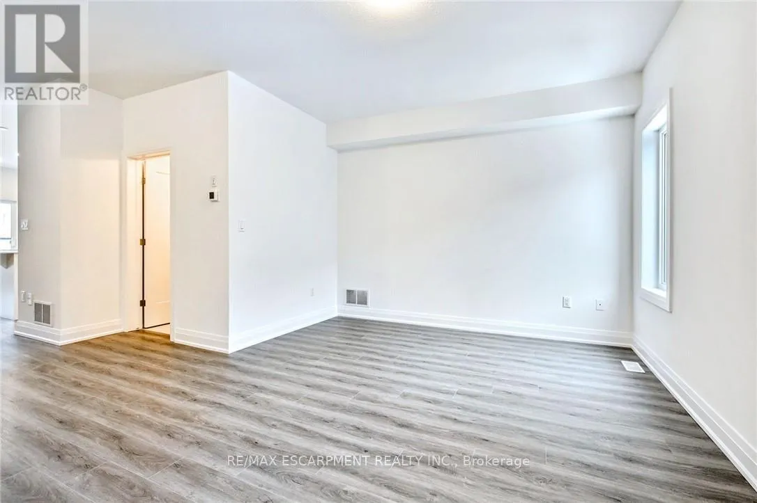 14 CLEAR VALLEY LANE