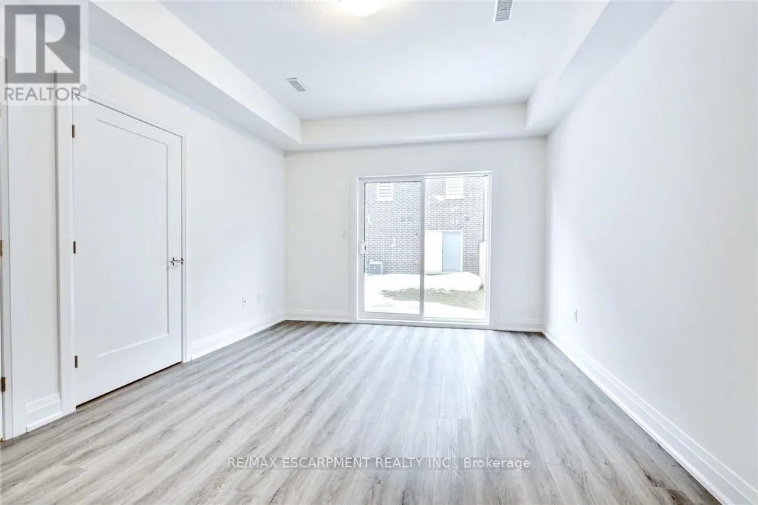 14 CLEAR VALLEY LANE