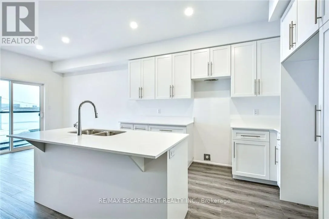 14 CLEAR VALLEY LANE