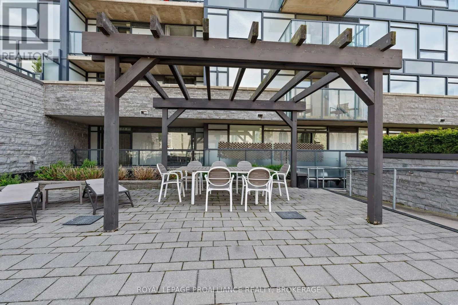 406 - 121 QUEEN STREET, #406