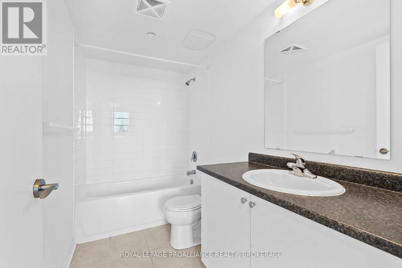 406 - 121 QUEEN STREET, #406