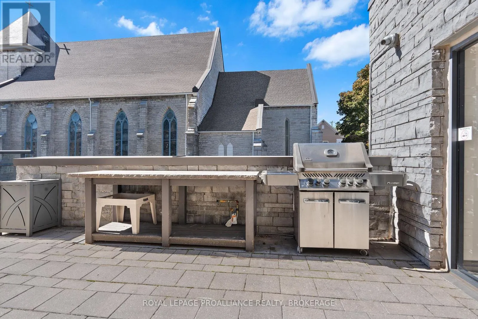 406 - 121 QUEEN STREET, #406