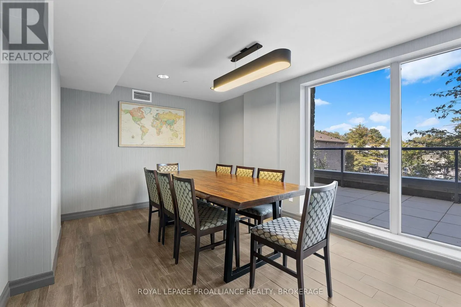 406 - 121 QUEEN STREET, #406