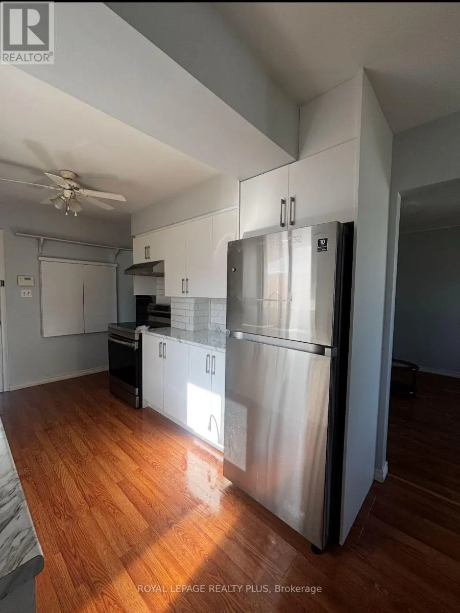 1458 QUEEN'S BOULEVARD