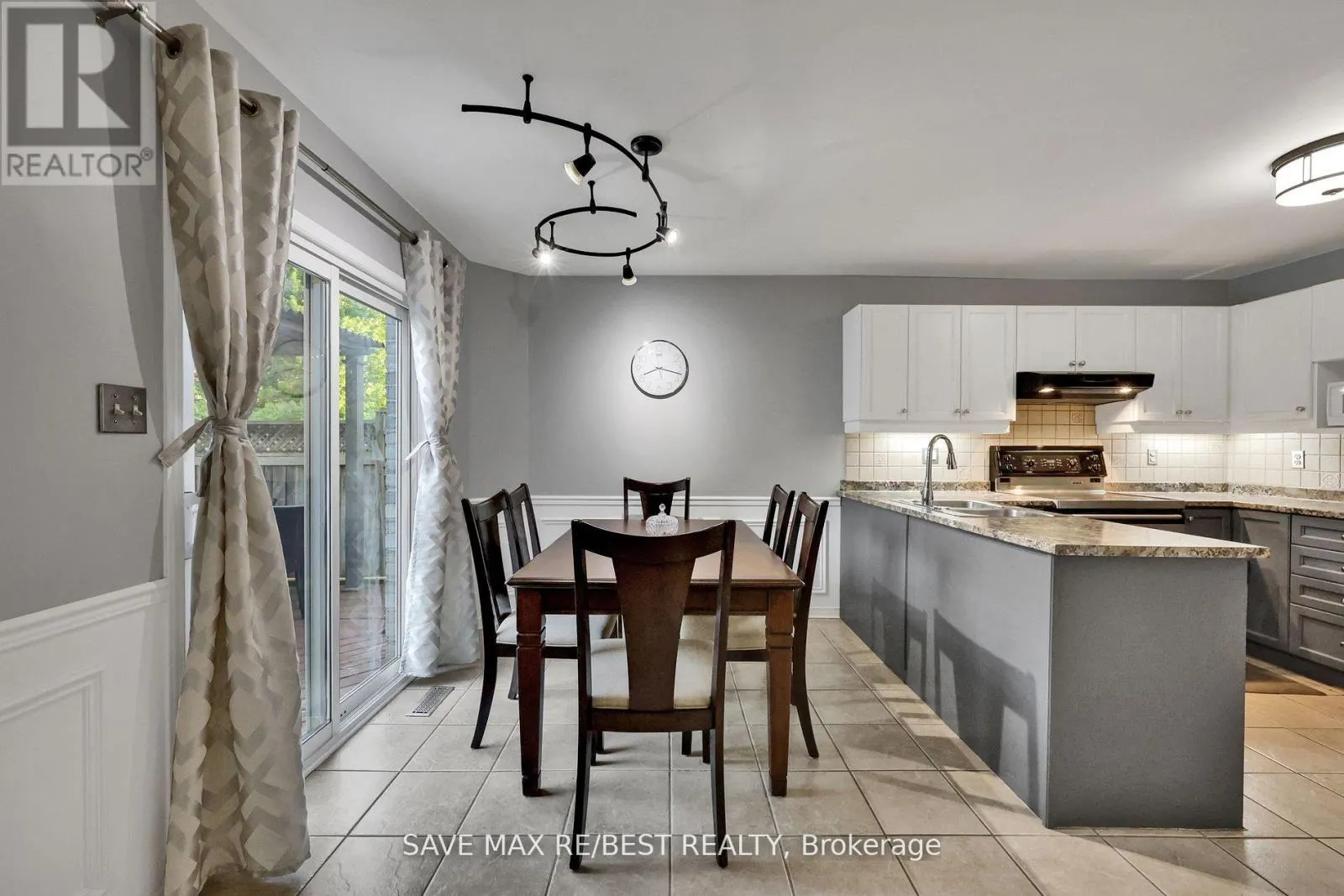 1143 BLACKMAPLE DRIVE