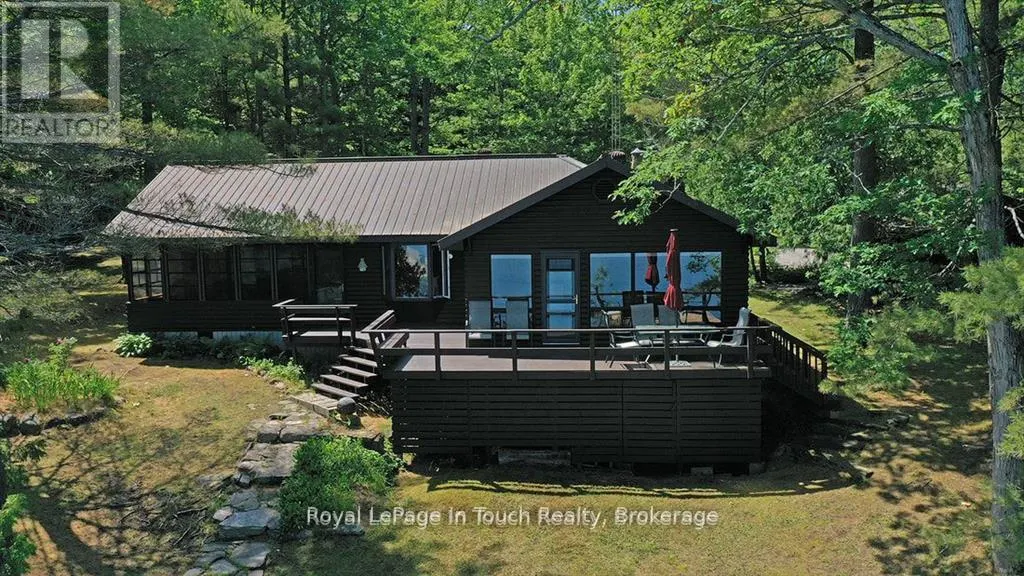 211 PICKEREL POINT ROAD