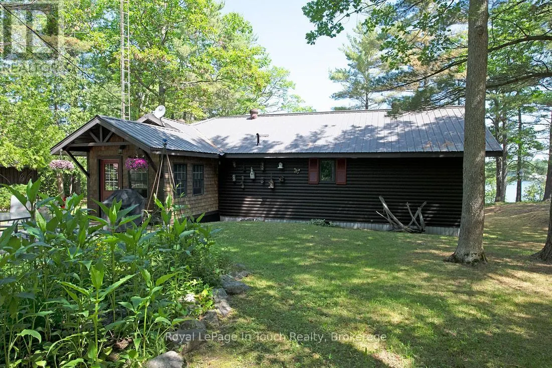 211 PICKEREL POINT ROAD
