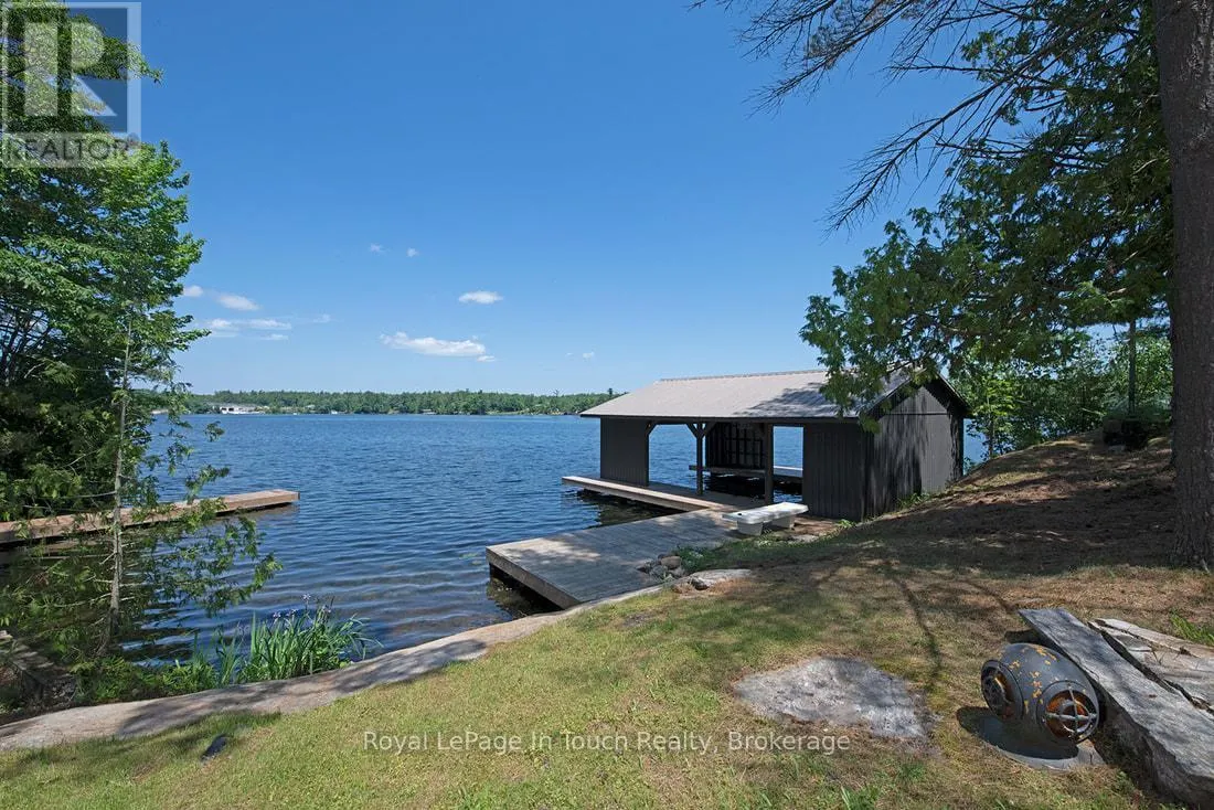 211 PICKEREL POINT ROAD
