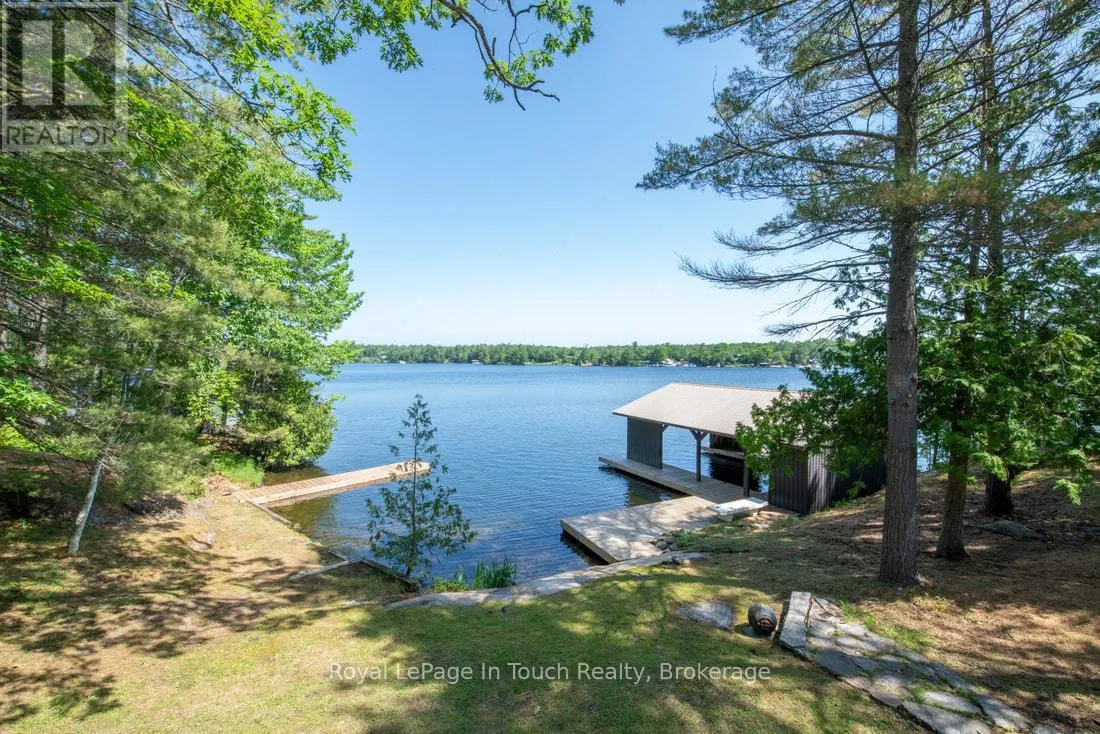 211 PICKEREL POINT ROAD