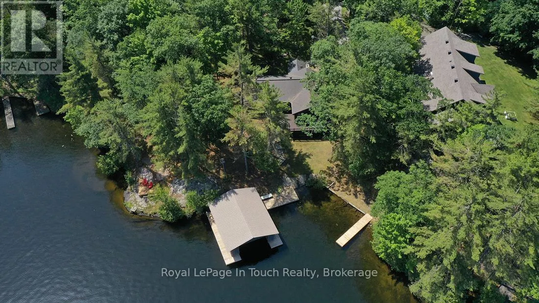 211 PICKEREL POINT ROAD