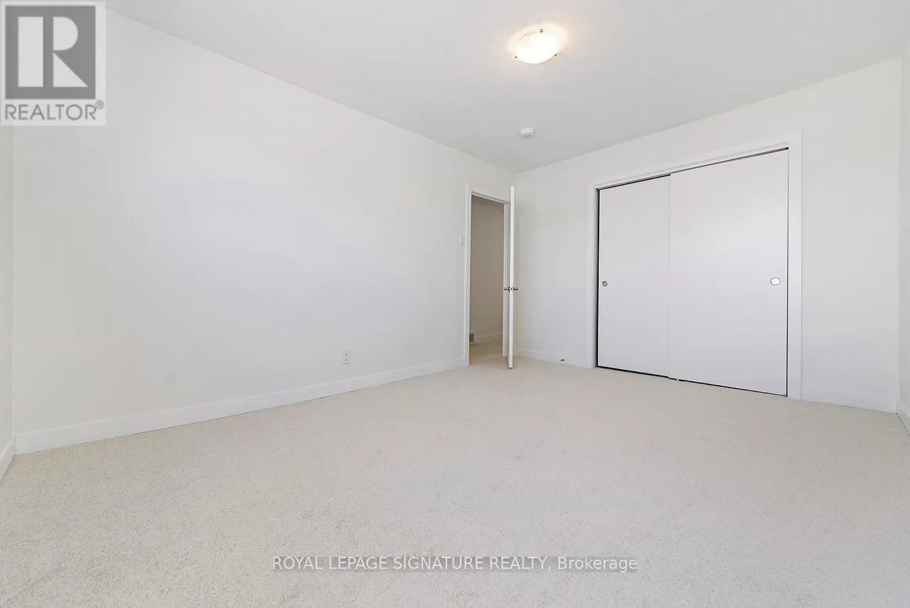 8 - 20 ANNA CAPRI DRIVE