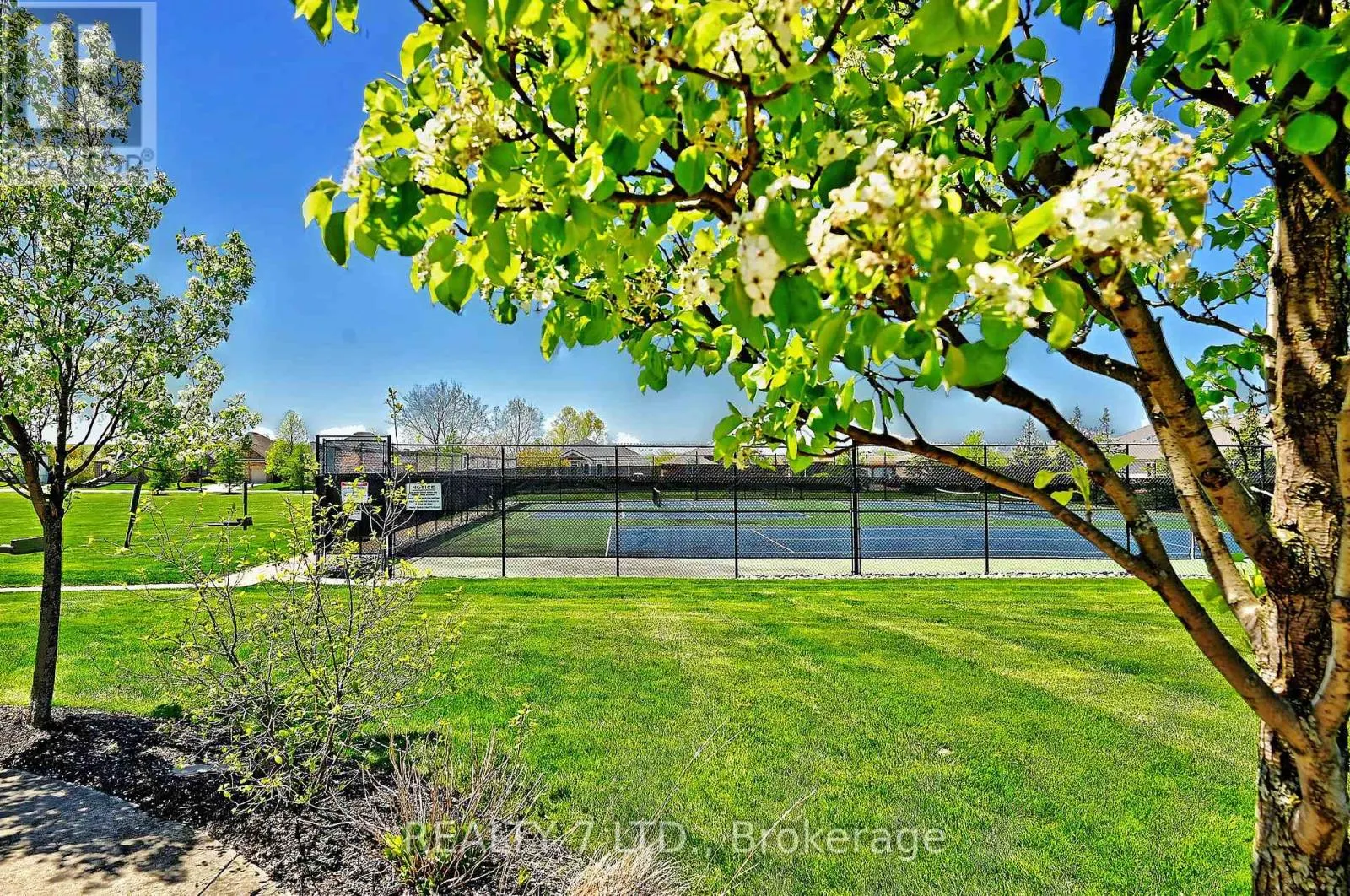 566 OLD COURSE TRAIL