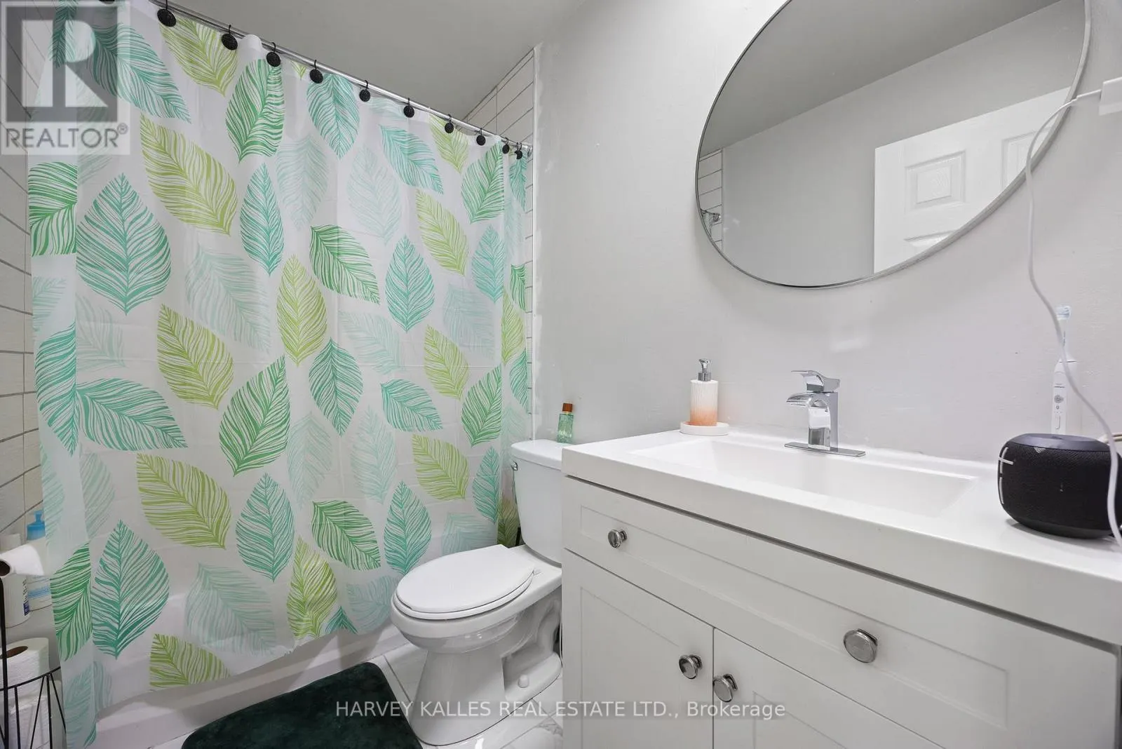 23 - 135 CHALMERS STREET S
