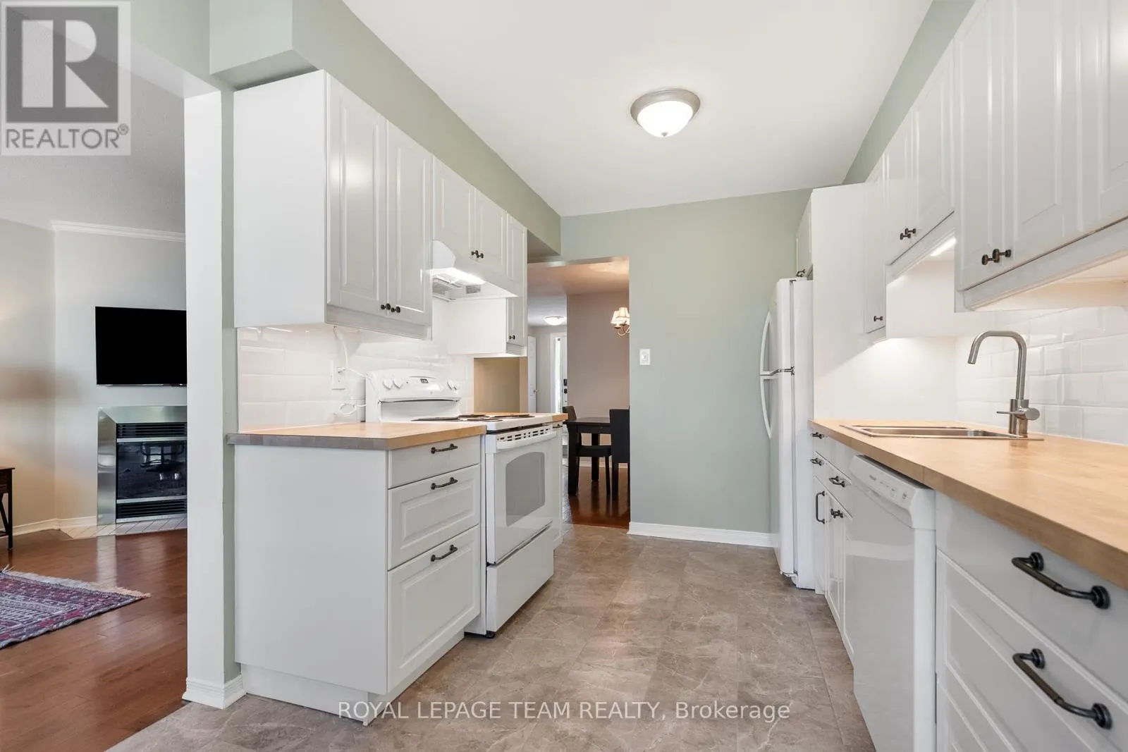 88 WATERTON CRESCENT