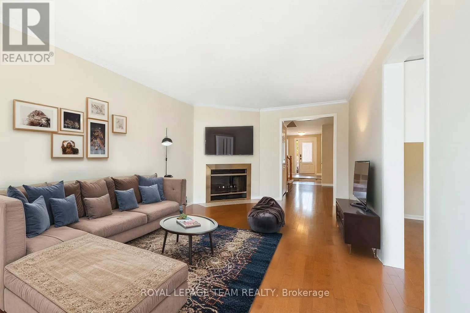 88 WATERTON CRESCENT