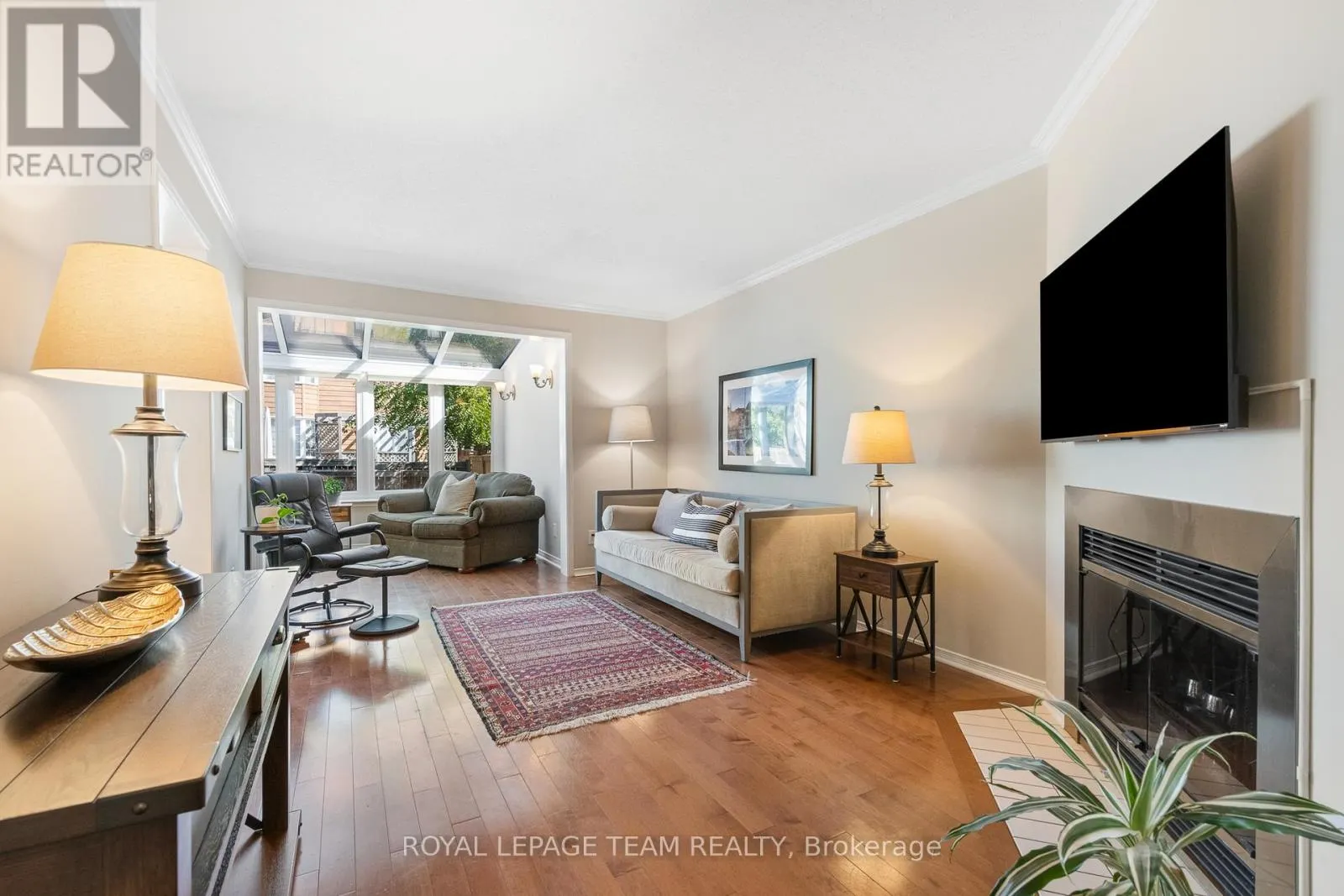 88 WATERTON CRESCENT