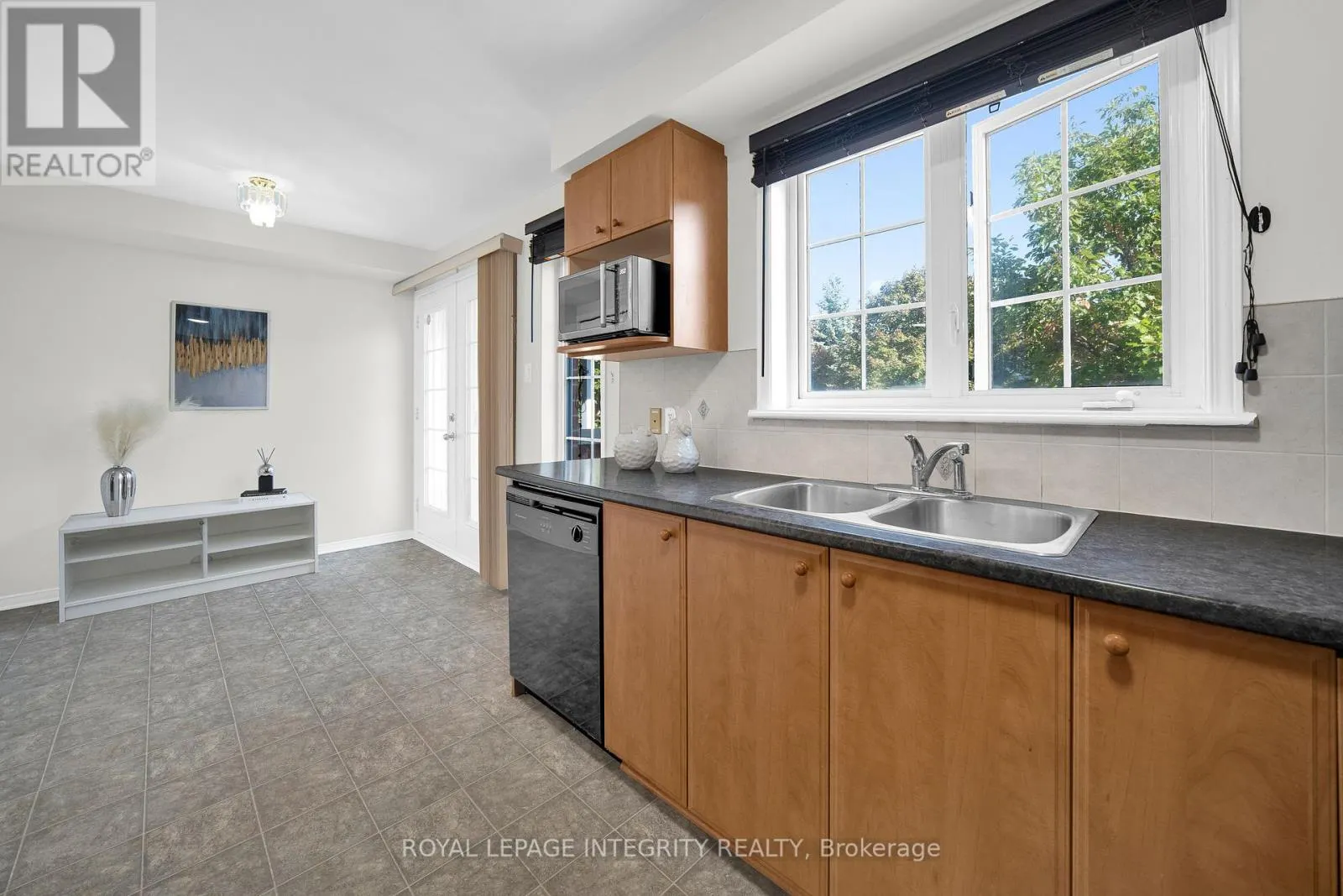 140 - 70 EDENVALE DRIVE