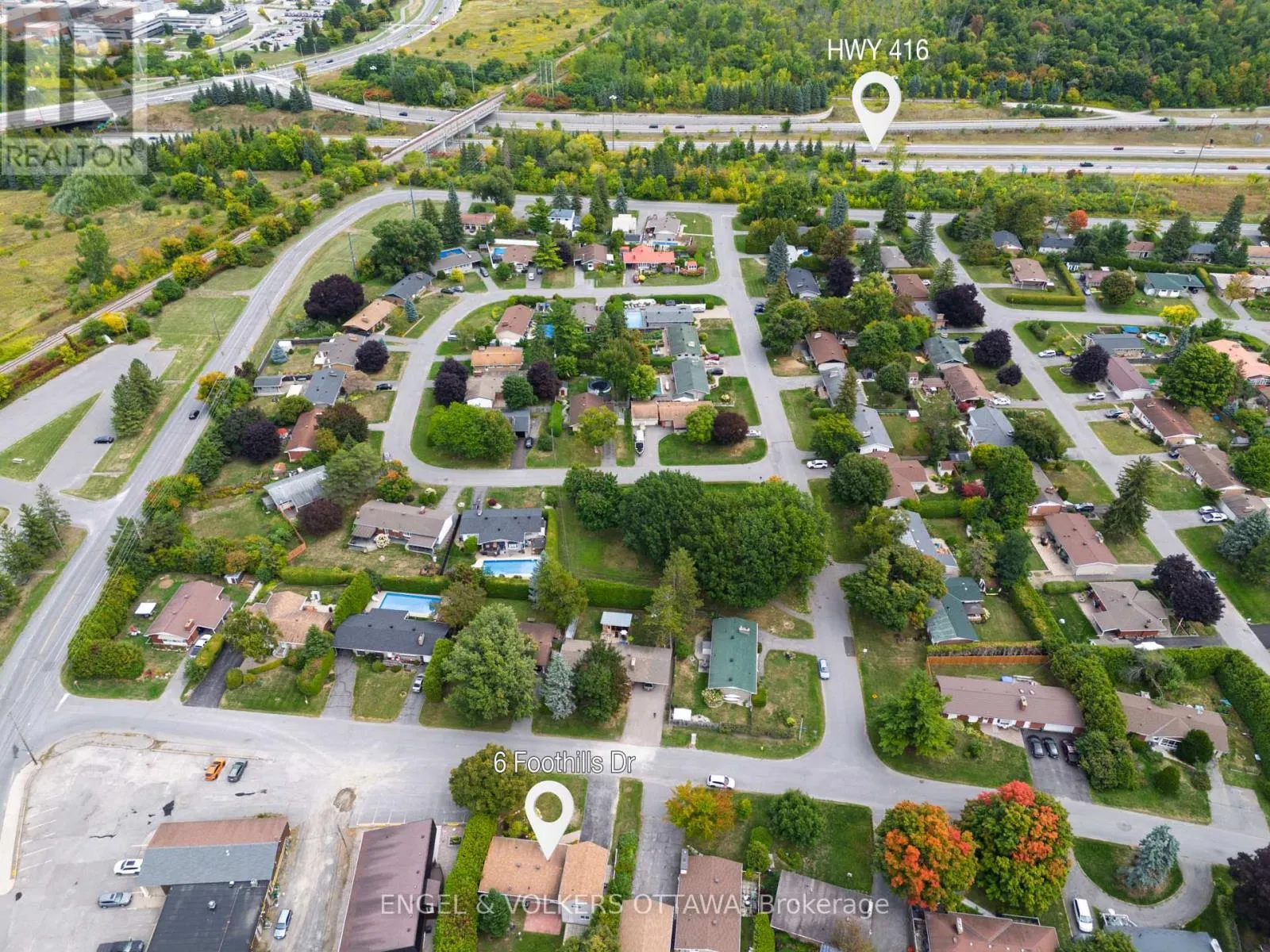 6 FOOTHILLS DRIVE