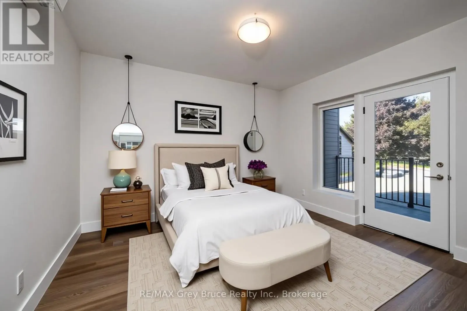 21 - 2347 3RD AVENUE W, #21